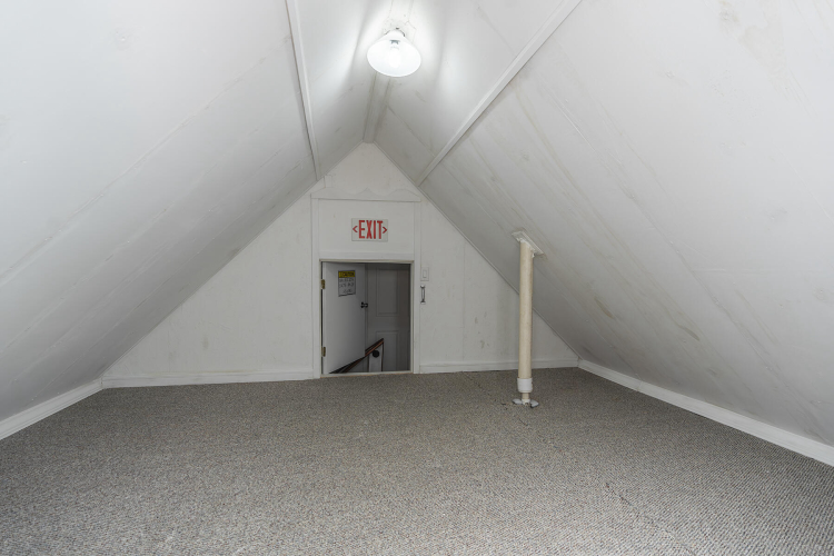 Listing Image 33