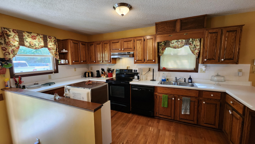Listing Image 18