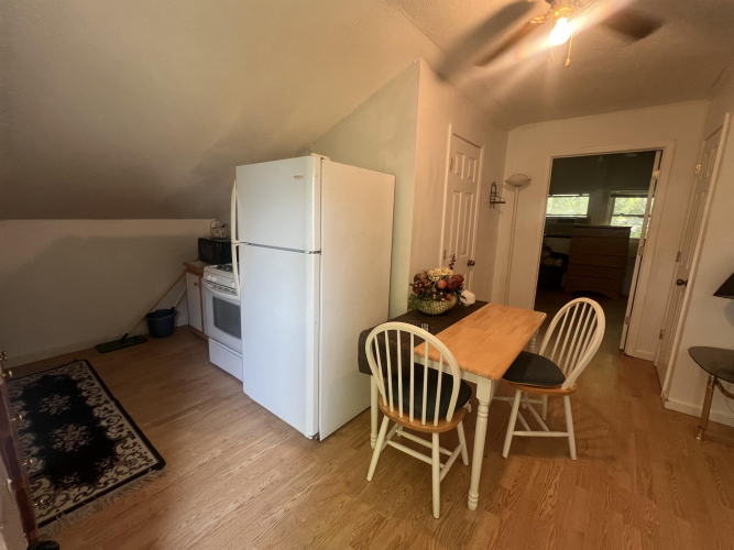 Listing Image 40