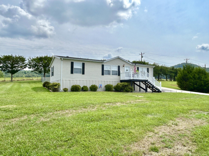 329  Bonnie Blue Lane Bronston, KY 42518 | MLS 24015696