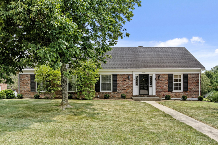 3220  Lansdowne Drive Lexington, KY 40502 | MLS 24015714