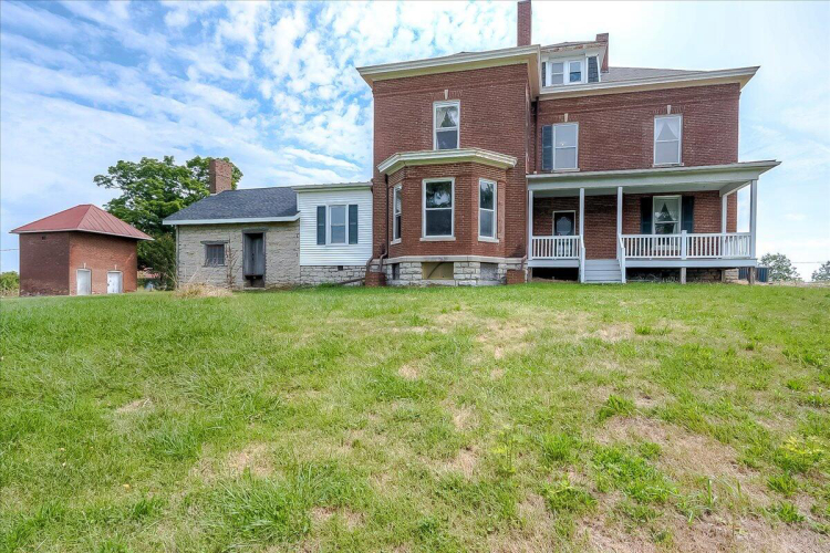 Listing Image 50