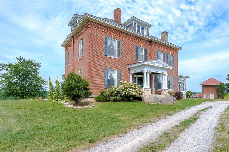 Listing Image 12