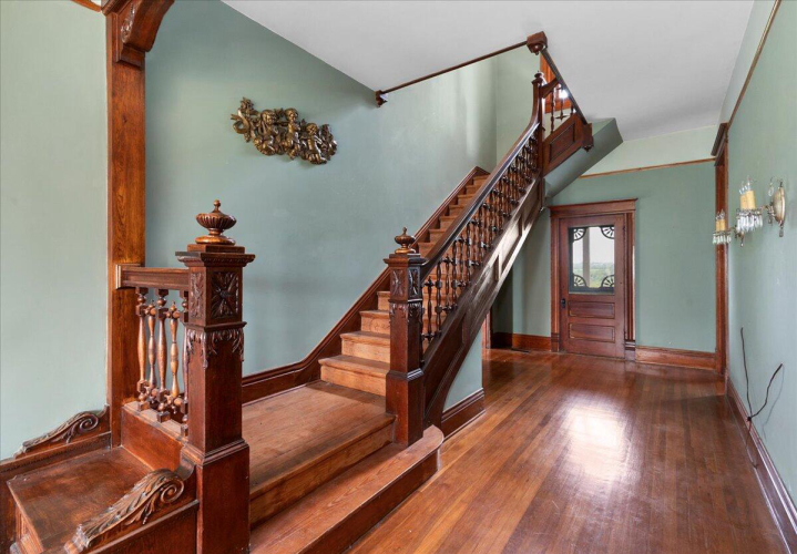 Listing Image 20