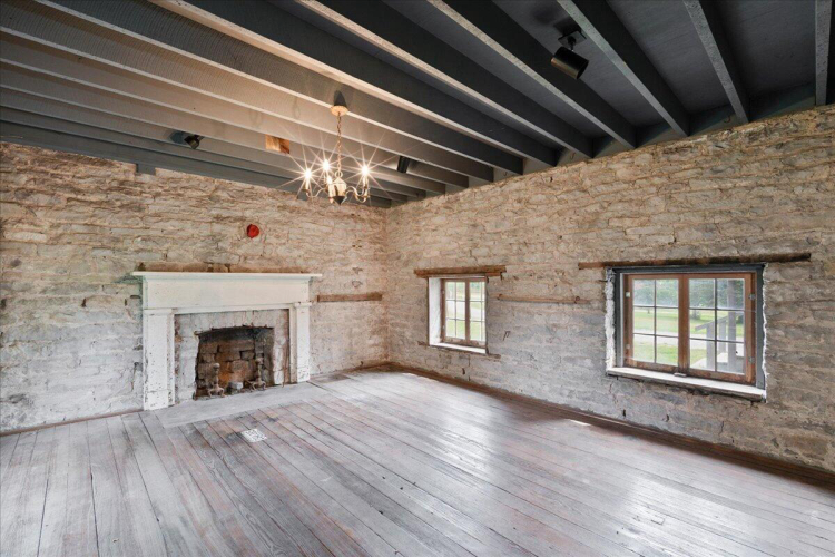 Listing Image 31