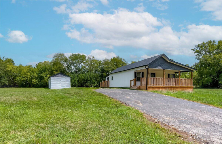 200  Bridgeport Benson Road Frankfort, KY 40601 | MLS 24016175