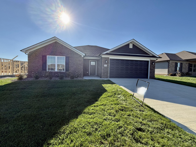 215  Brook Cv  Berea, KY 40403 | MLS 24016205