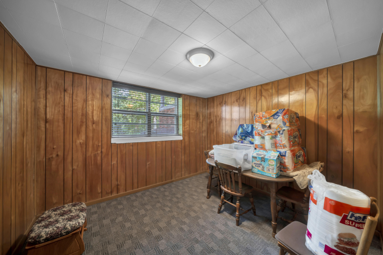Listing Image 40