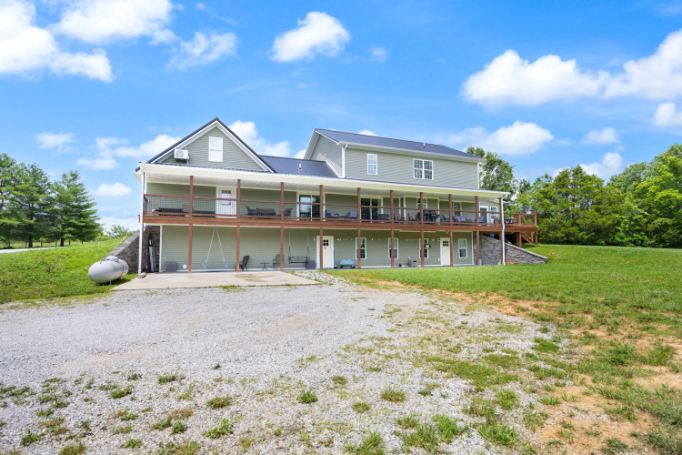 Listing Image 16