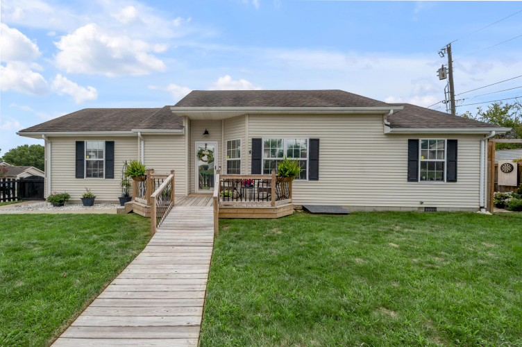 107  Strawberry Court Nicholasville, KY 40356 | MLS 24017090