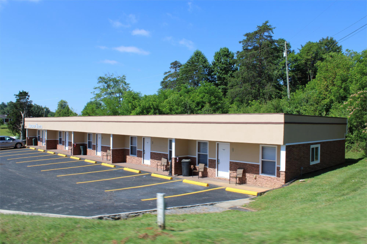 Listing Image 3