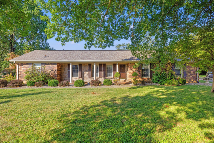 512  Hillcrest Circle Lebanon, KY 40033 | MLS 24018089