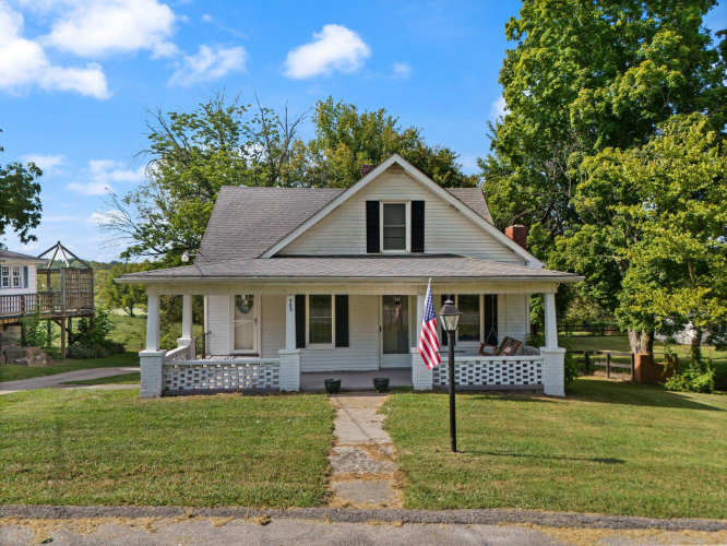 903  Lancaster Street Stanford, KY 40484 | MLS 24018139