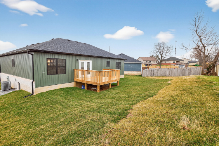 Listing Image 24
