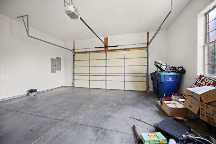Listing Image 48