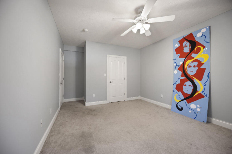 Listing Image 61