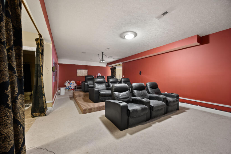 Listing Image 64