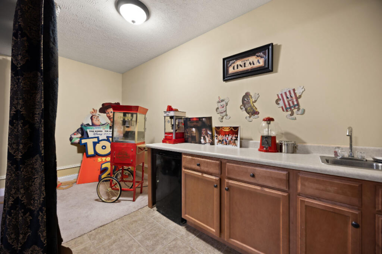 Listing Image 65