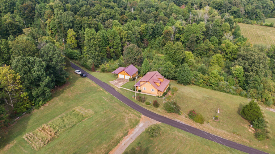 Listing Image 4