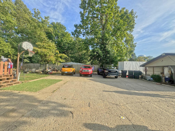 Listing Image 27