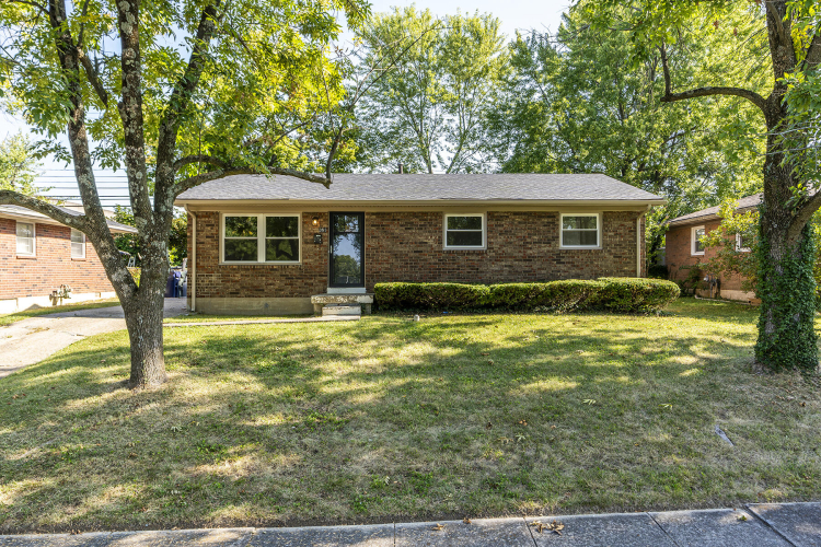 381  Larkwood Drive Lexington, KY 40509 | MLS 24019733