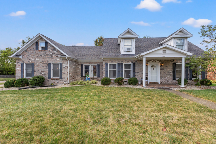 200  Hawthorne Drive Nicholasville, KY 40356 | MLS 24020065