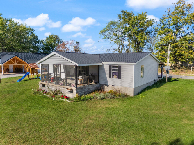 Listing Image 8