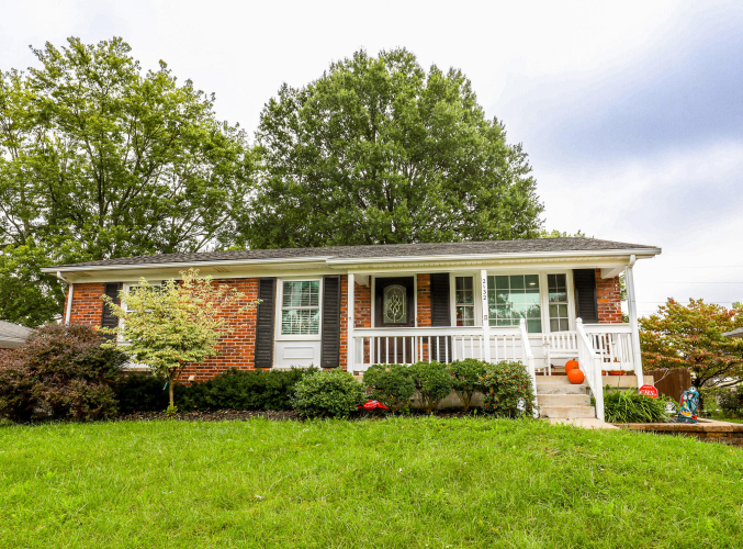 2132  Winterberry Drive Lexington, KY 40504 | MLS 24021028