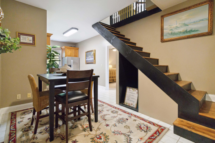 Listing Image 107