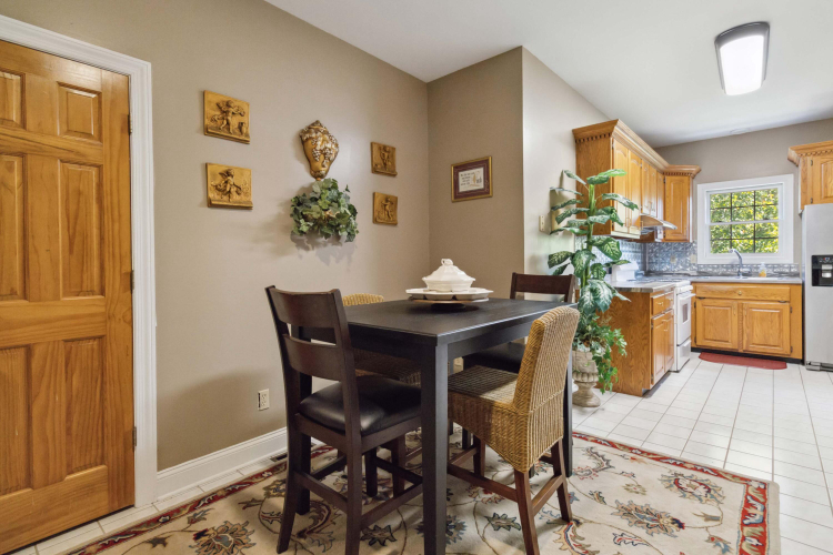 Listing Image 108