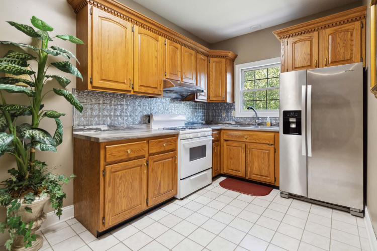 Listing Image 110