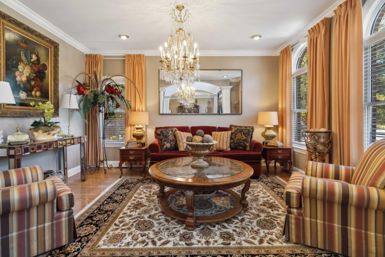 Listing Image 10