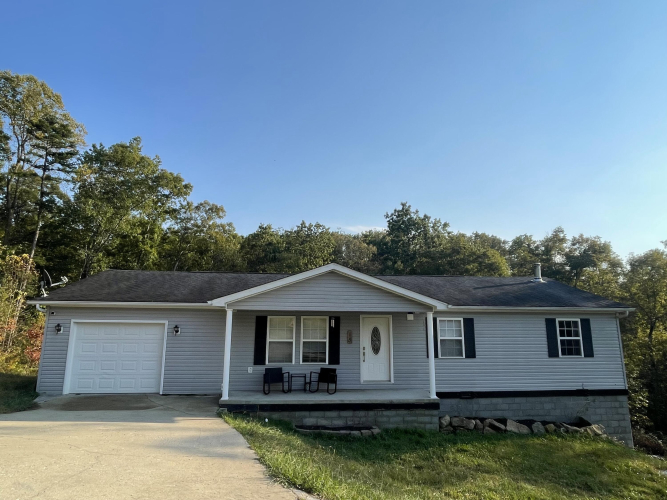 15  April Lane Corbin, KY 40701 | MLS 24021625