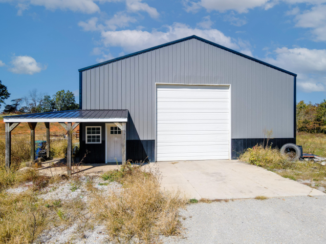 Listing Image 9