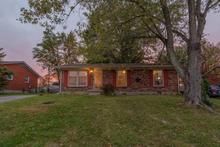 114  Holiday Road Winchester, KY 40391 | MLS 24021990