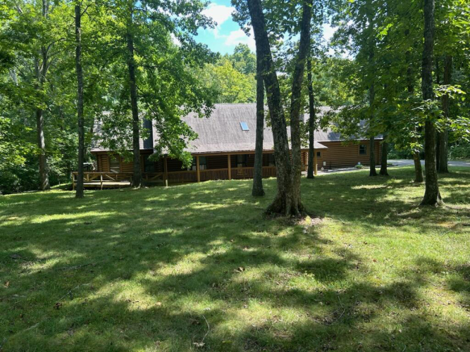 5209  Huntington Woods Road Frankfort, KY 40601 | MLS 24021992