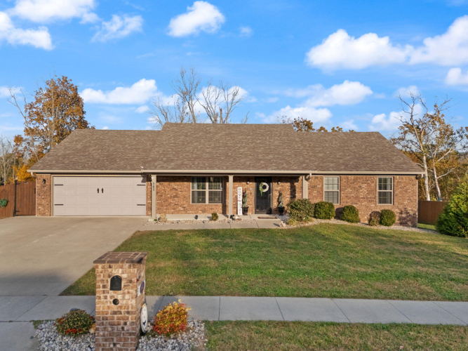 141  Lynne Drive Berea, KY 40403 | MLS 24022018