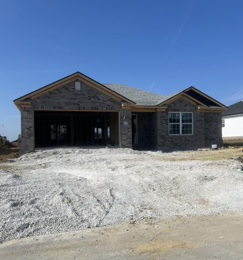 211  Brook Cove Berea, KY 40403 | MLS 24022207