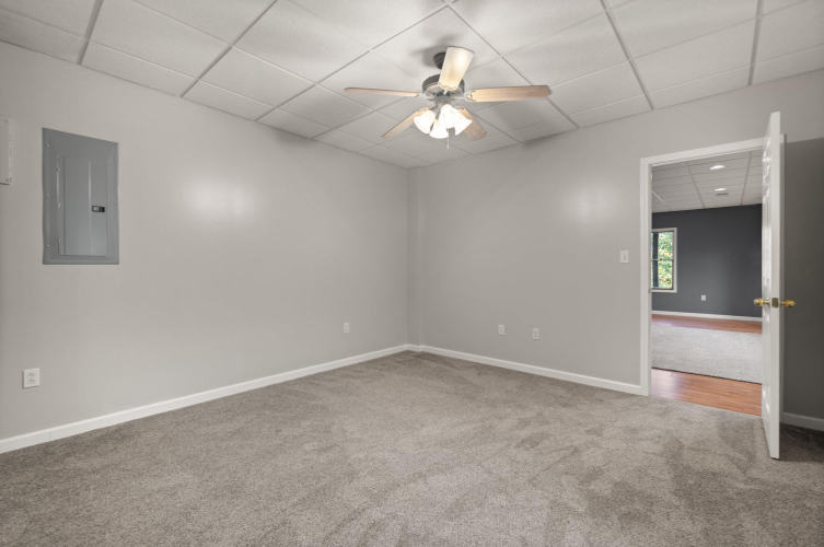 Listing Image 51