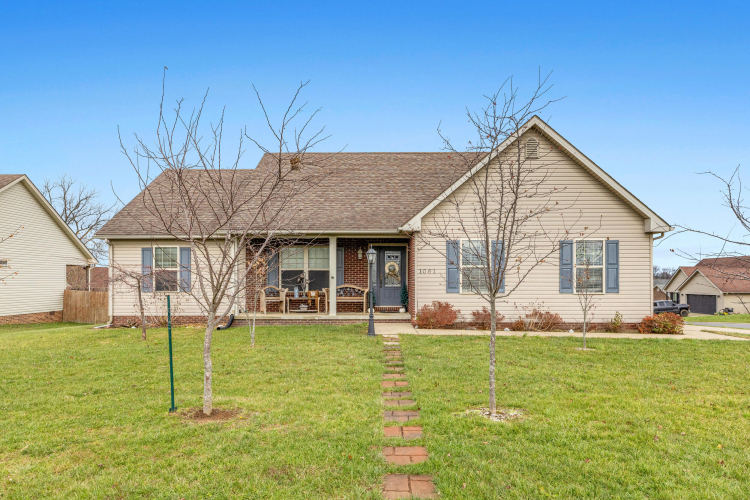 1061  Twin Oaks Boulevard Mt Sterling, KY 40353 | MLS 24022574