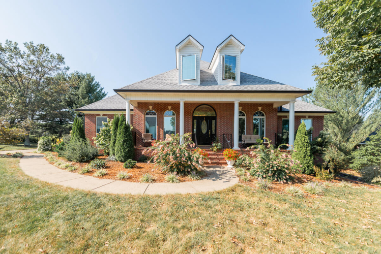 110  Saratoga Drive Frankfort, KY 40601 | MLS 24022663