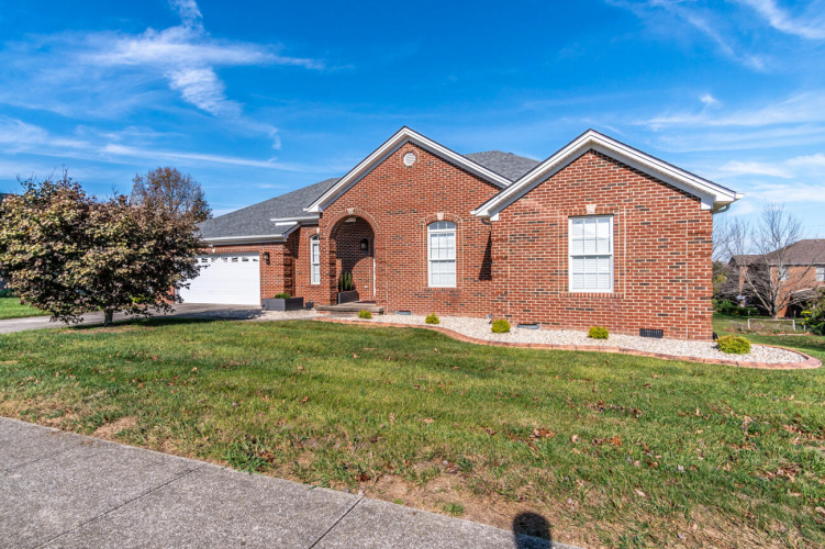 137  Oak Meadow Drive Berea, KY 40403 | MLS 24023656