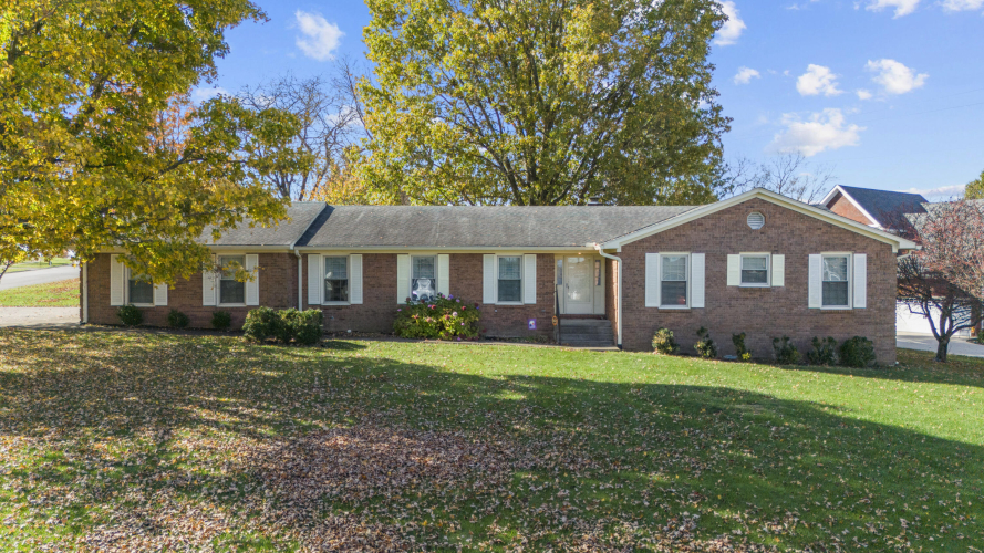 633  Seminole Trail Georgetown, KY 40324 | MLS 24023706