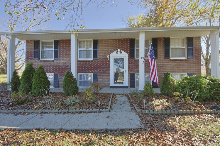 19  Valley Court Winchester, KY 40391 | MLS 24023943