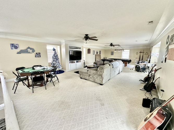 Listing Image 26