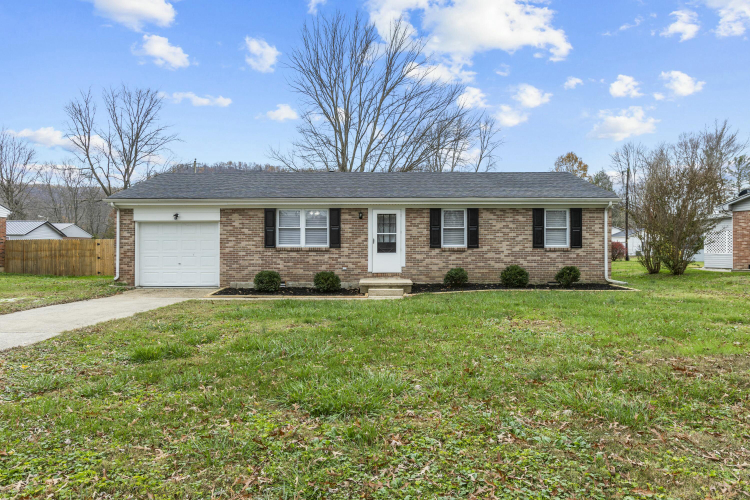 85  Airwood Drive Stanton, KY 40380 | MLS 24024844