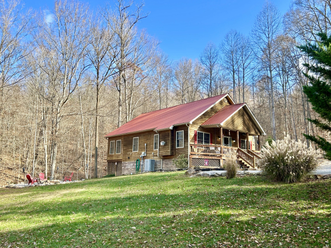 832  Stoneybrook Road  Burnside, KY 42519 | MLS 24025371