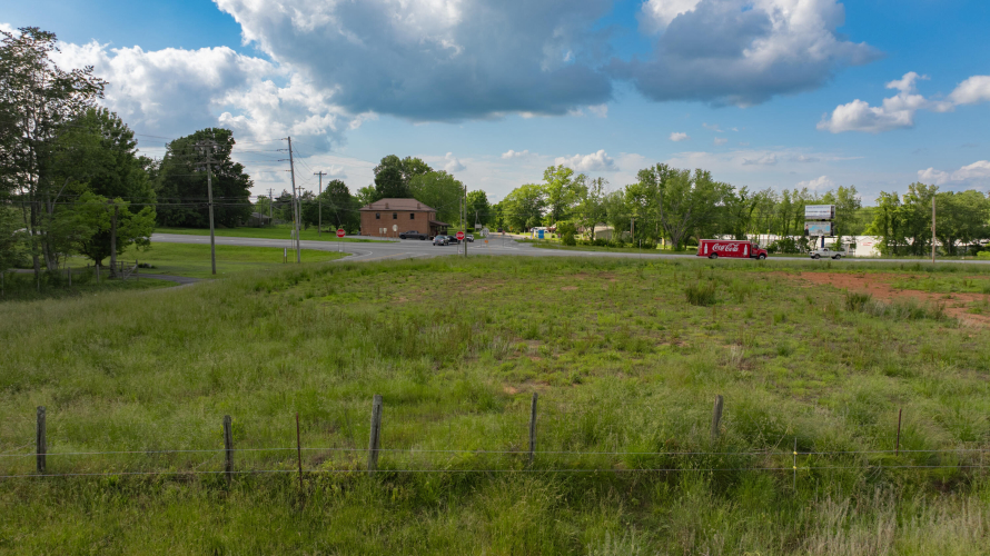 Listing Image 27