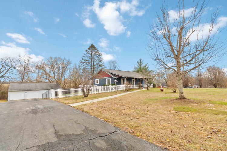 402  Westwood Drive Nancy, KY 42544 | MLS 24026086