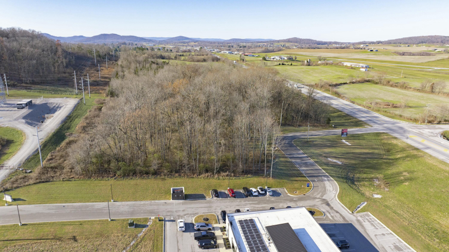 Listing Image 12
